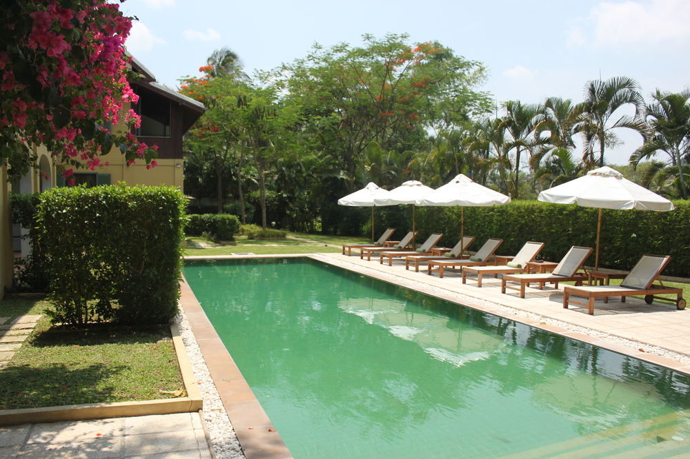 The Apsara Rive Droite Hotel Luang Prabang Exterior foto