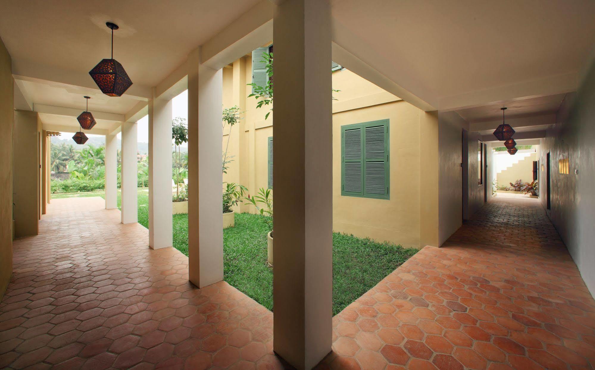 The Apsara Rive Droite Hotel Luang Prabang Exterior foto